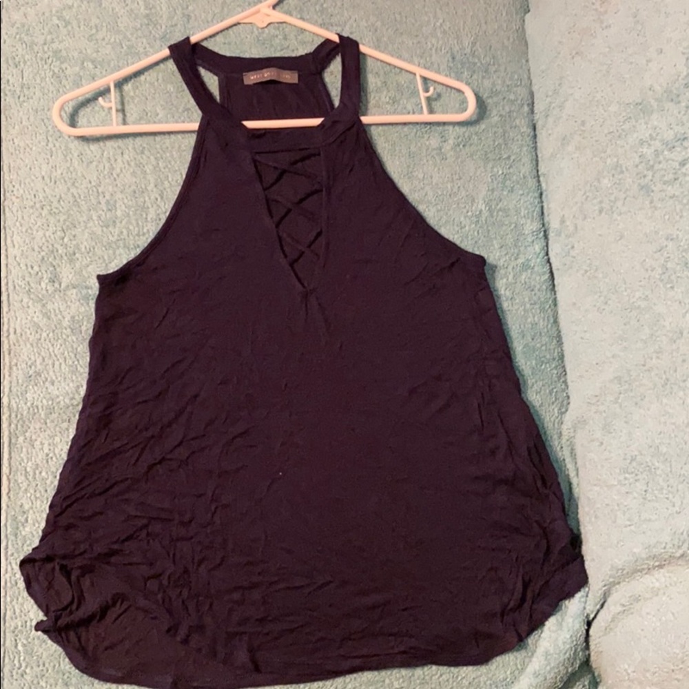 Razor back tank